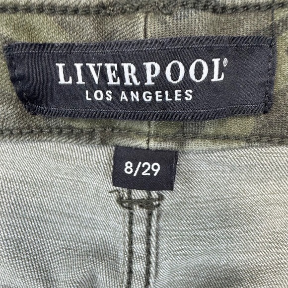 Liverpool women 8/29 ‎ Camo Cargo Pants  green petite siz 8 short - Picture 2 of 10